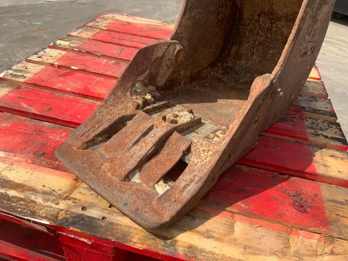 12" MINI DIGGER BUCKET.....40mm PINS......353v. - Image 4