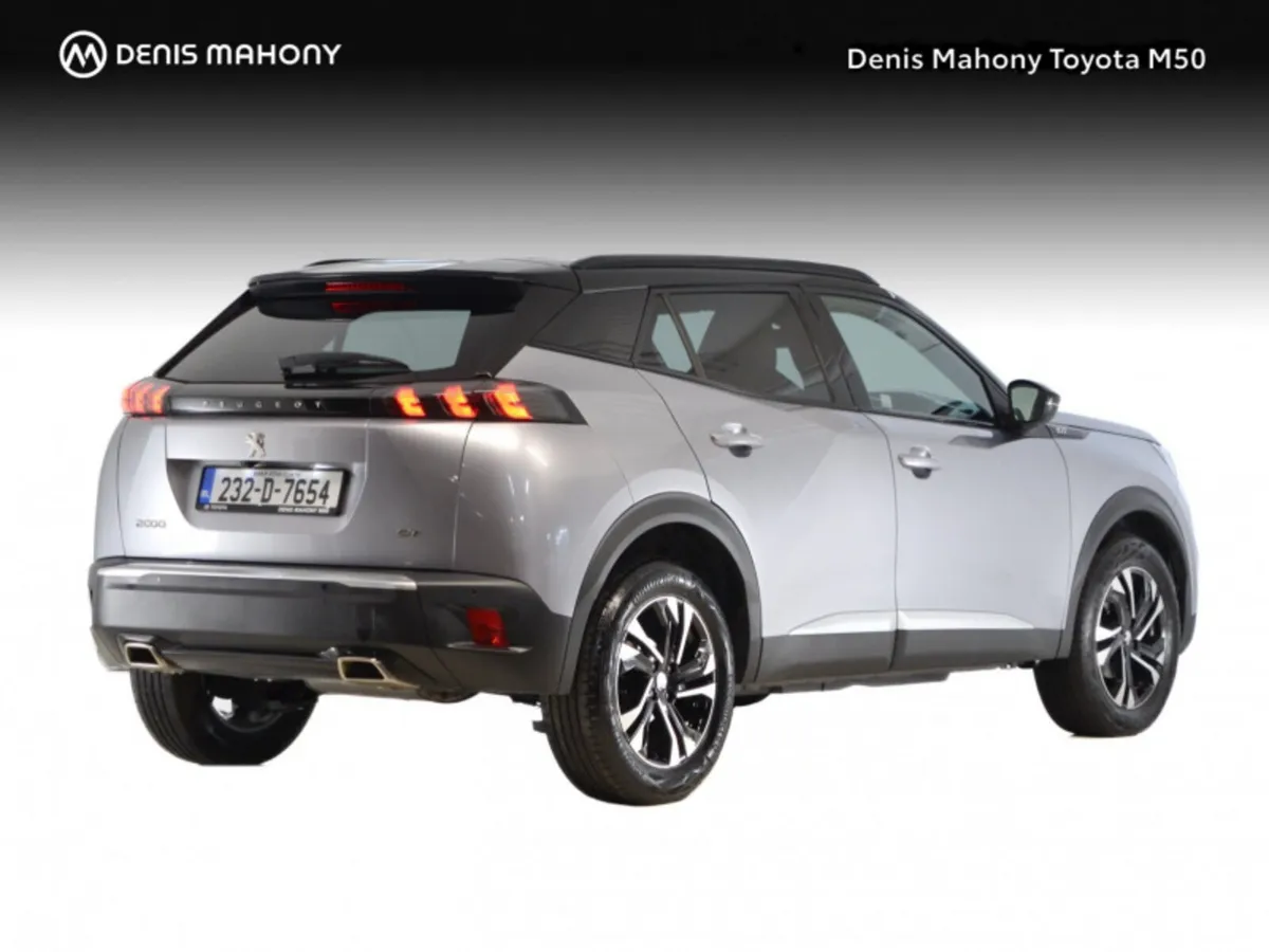 Peugeot 2008 1.2 GT AUTOMATIC, Grey body Black roo - Image 2