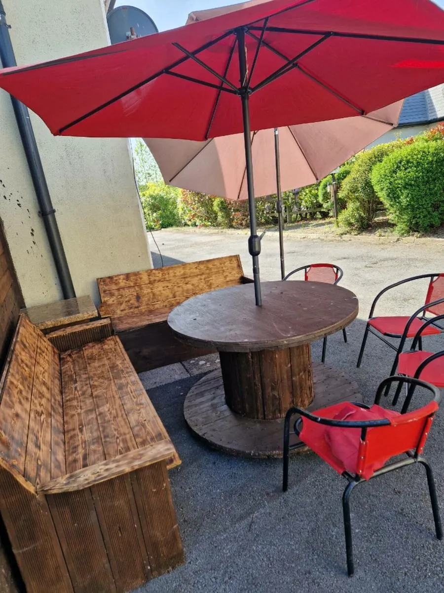 Outdoor furniture - Image 2