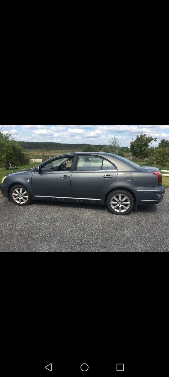 Toyota Avensis 2005 1400 ono - Image 2