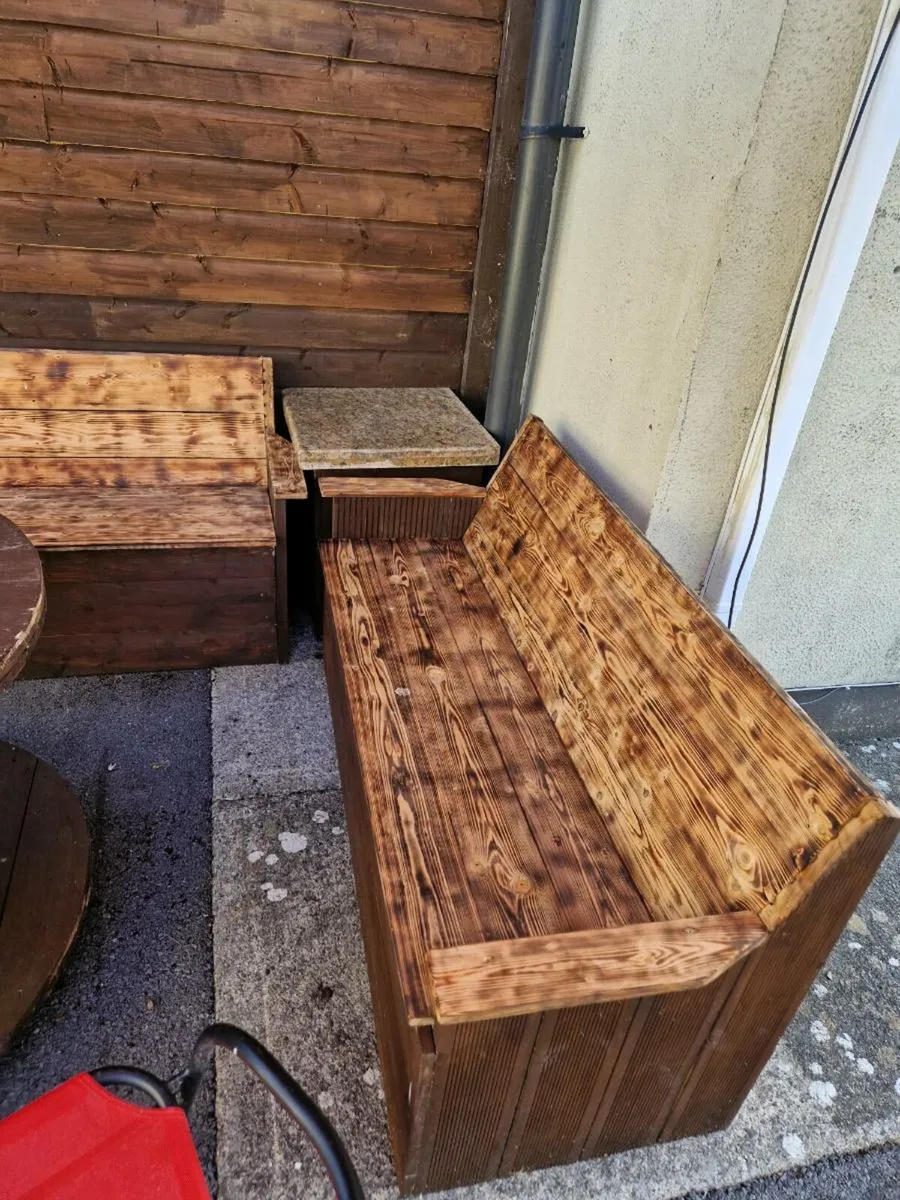 Outdoor furniture - Image 4
