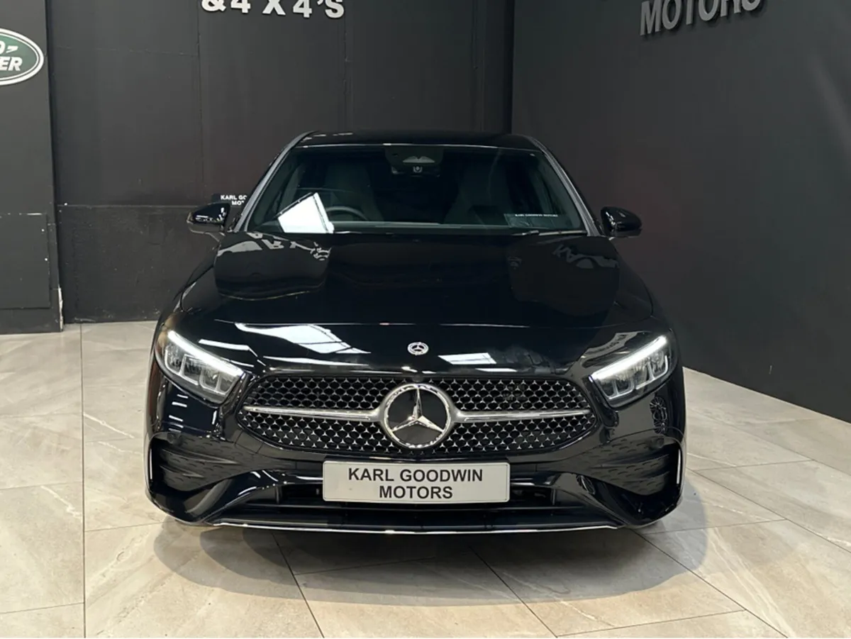 250e HYBRID AMG PREMIUM - Image 2