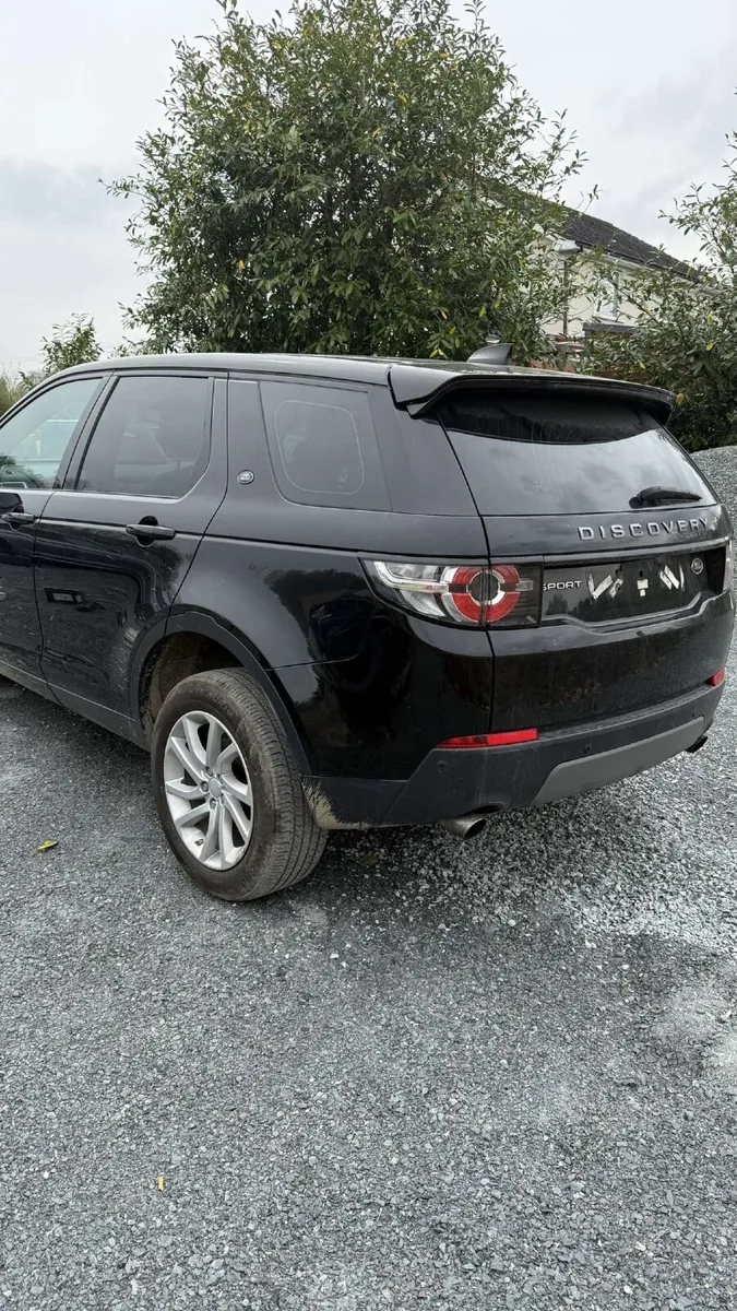 Car - Image 3