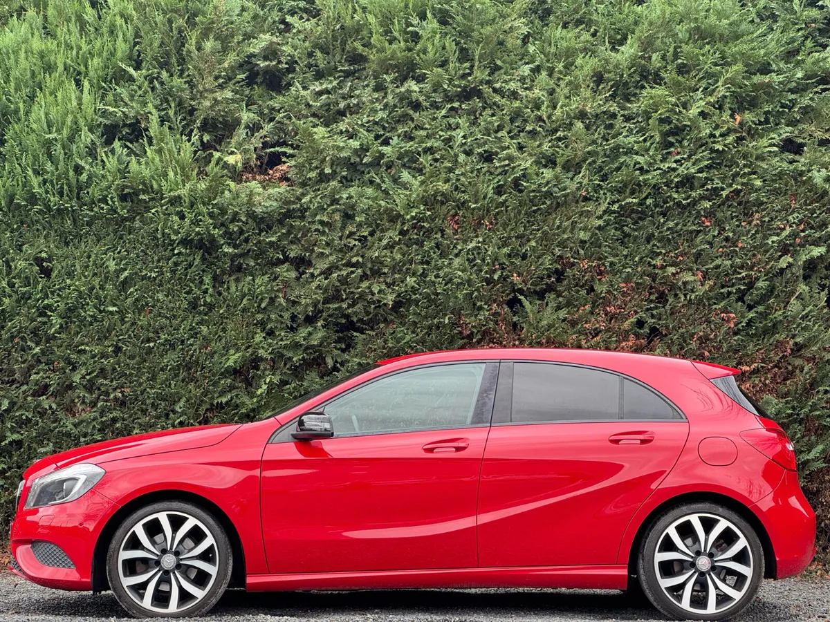 🌟Mercedes Benz A180  2014 with 72k kms Only 🌟 - Image 2
