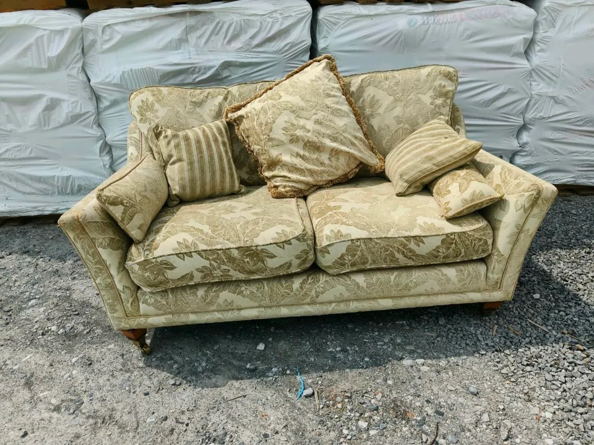 Suite of furniture - Image 4