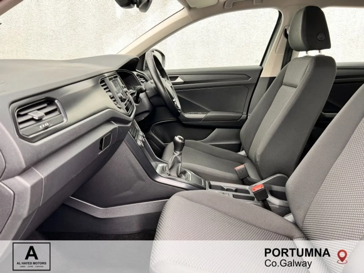 Volkswagen T-Roc 1.6 TDI 115BHP  rear Parking Sen - Image 4