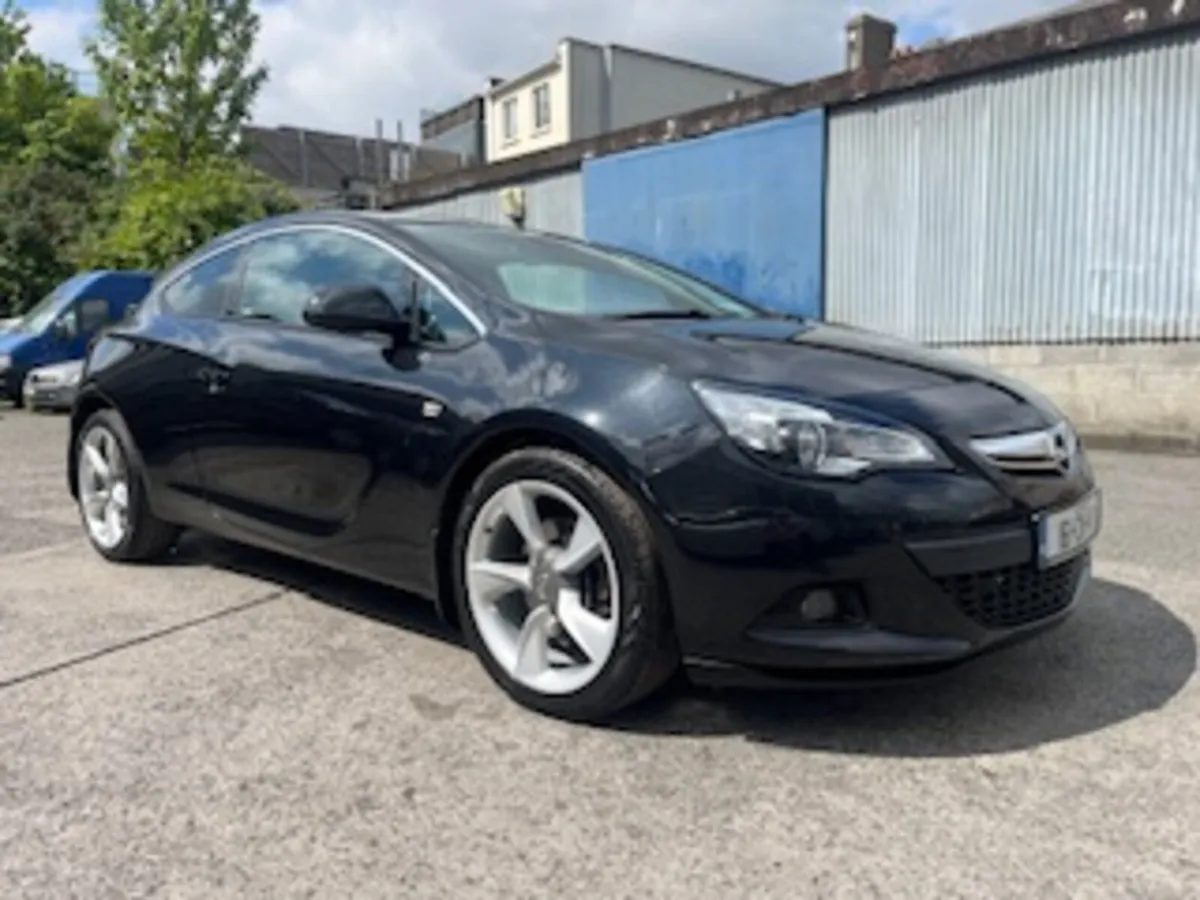 Opel Astra 2016, GTC, SRI, LOW MILEAGE - Image 1