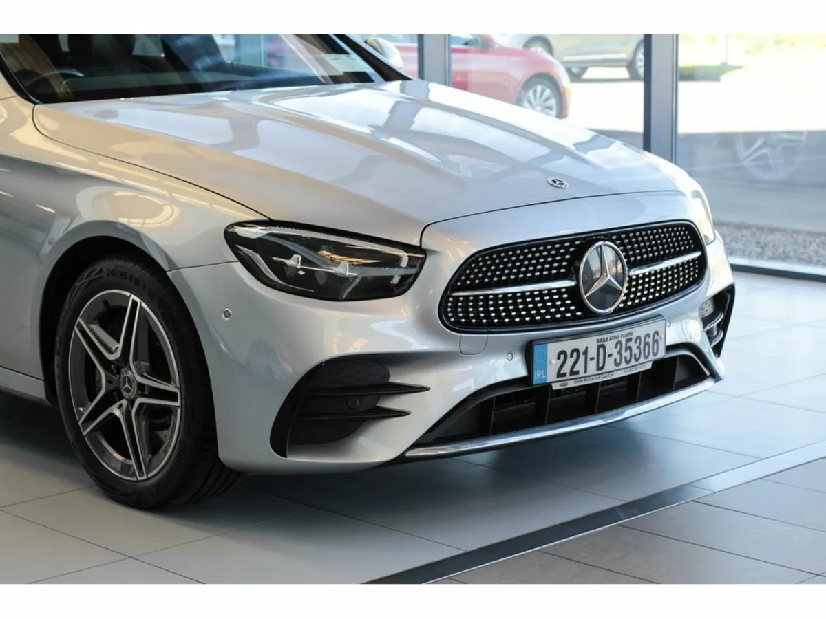 Mercedes-Benz E-Class E300 DE AMG LINE - Image 4
