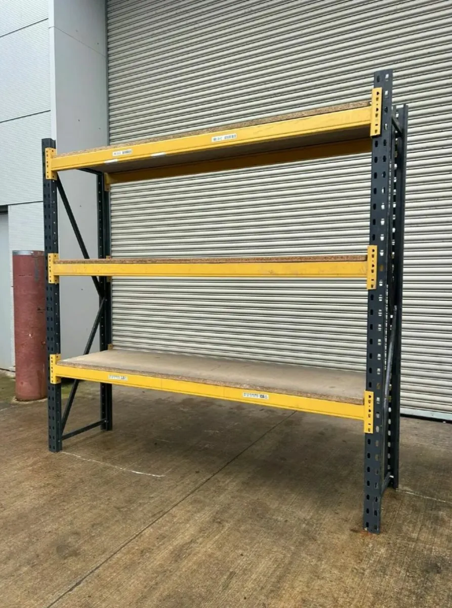 Heavy duty work bench & 3 teir shelving - Image 4