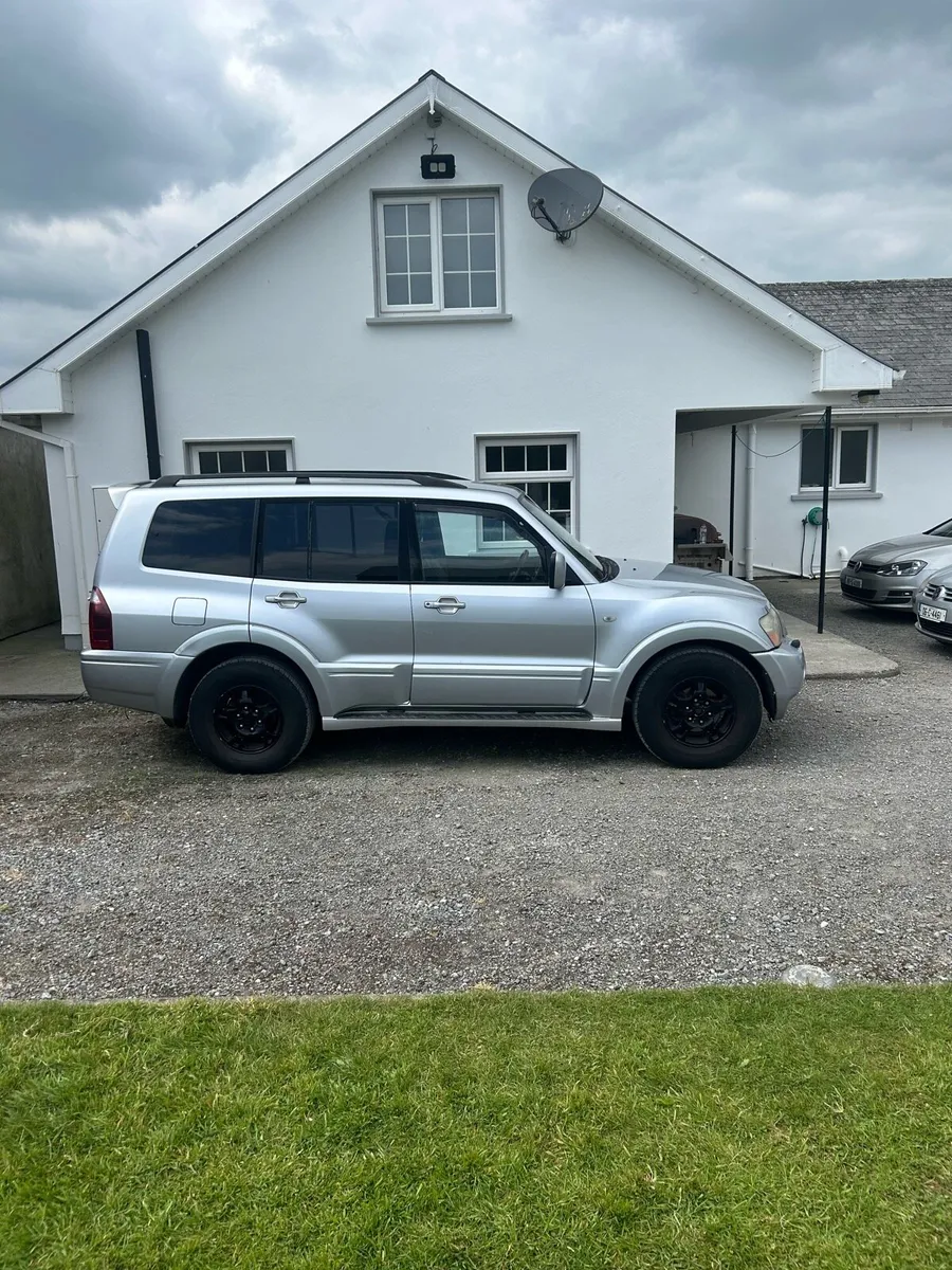 3.2 Pajero 2006 crewcab - Image 4