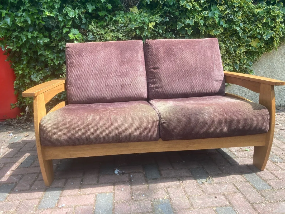Couch - 2-seater - Image 1