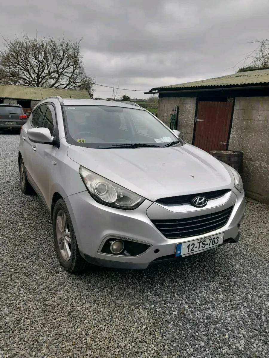 Car - Image 1