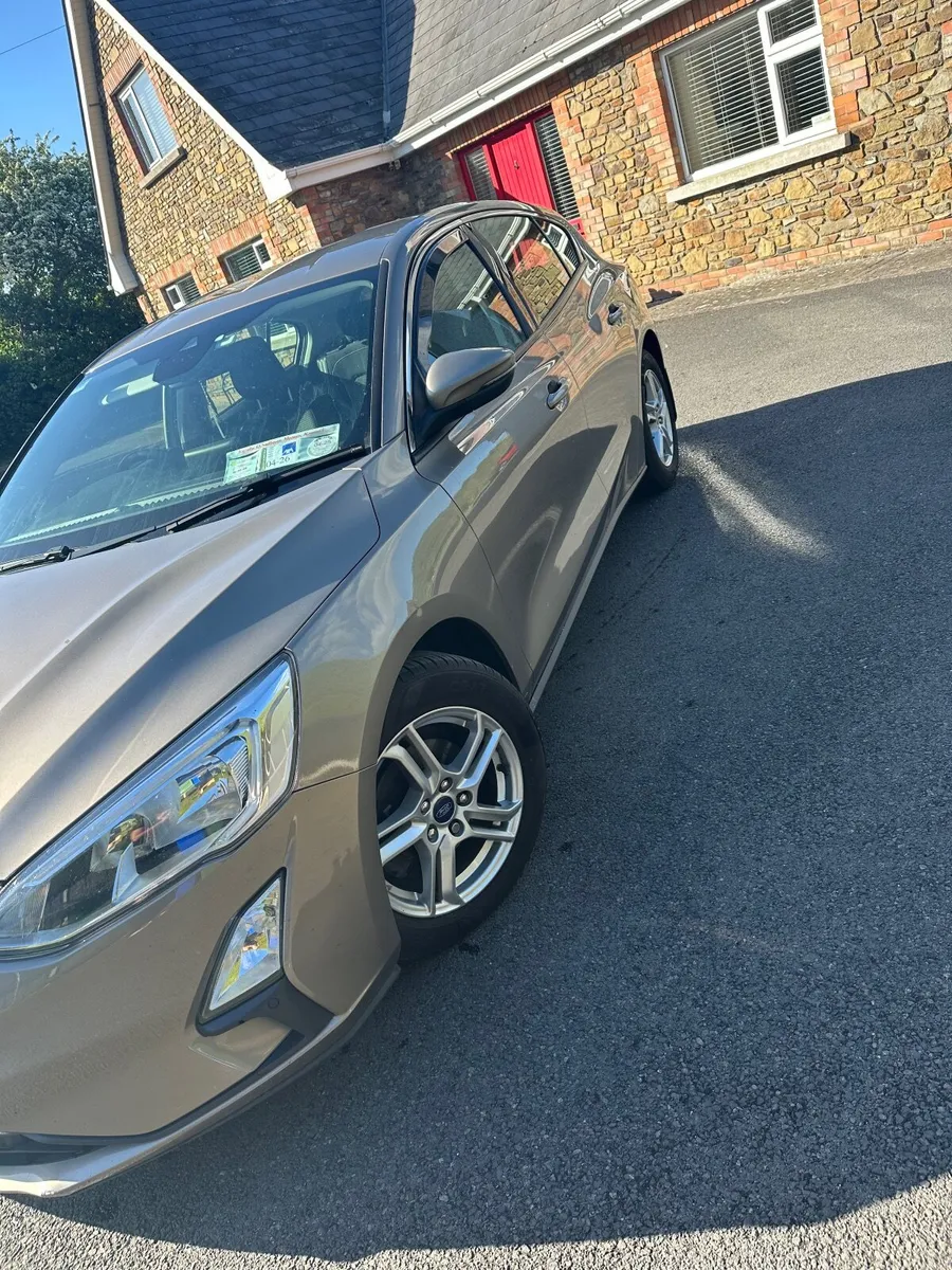 Ford Focus 2018 - Image 2