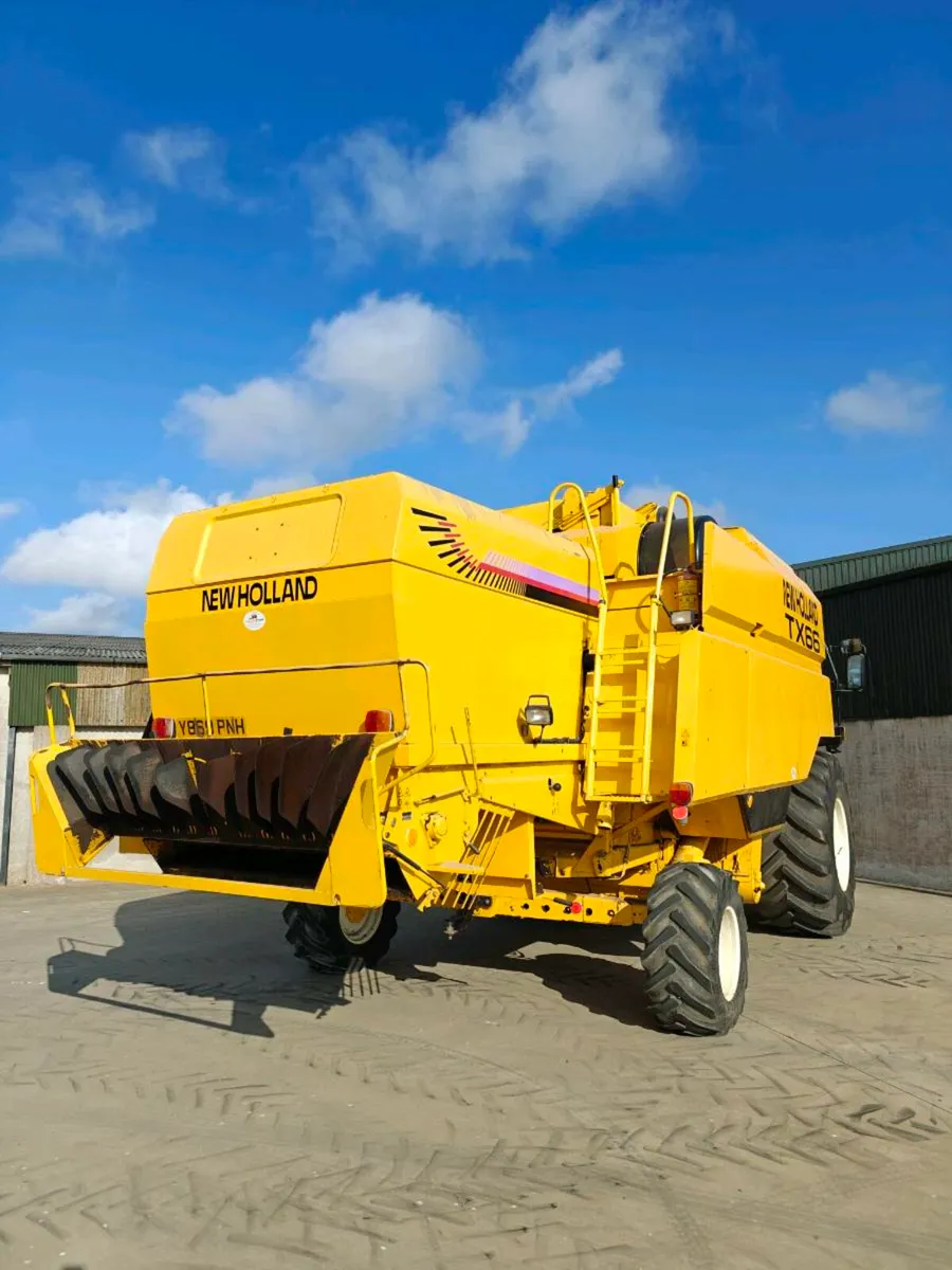 2001 New Holland TX66 - Image 3