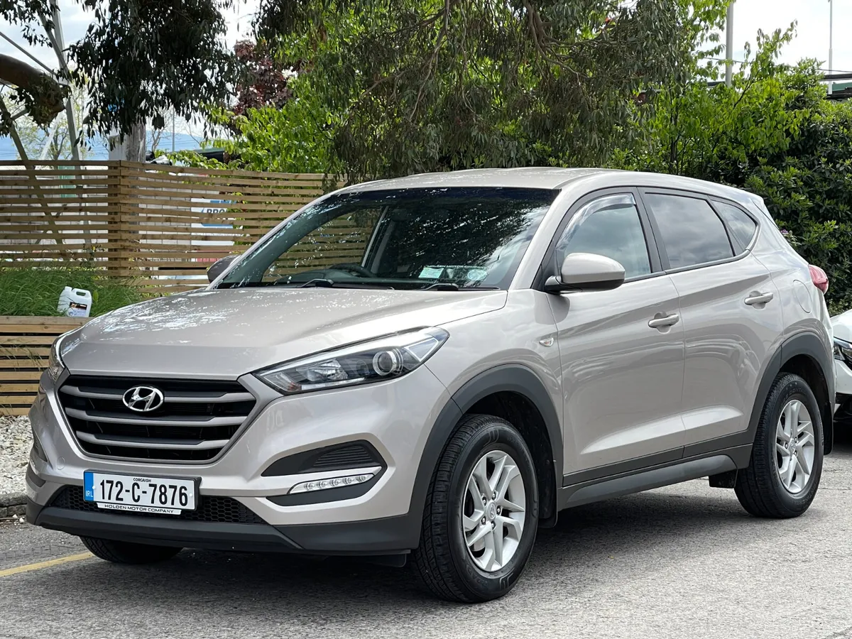 2017 Hyundai Tucson..2 KEYS...WELL MAINTAINED - Image 1