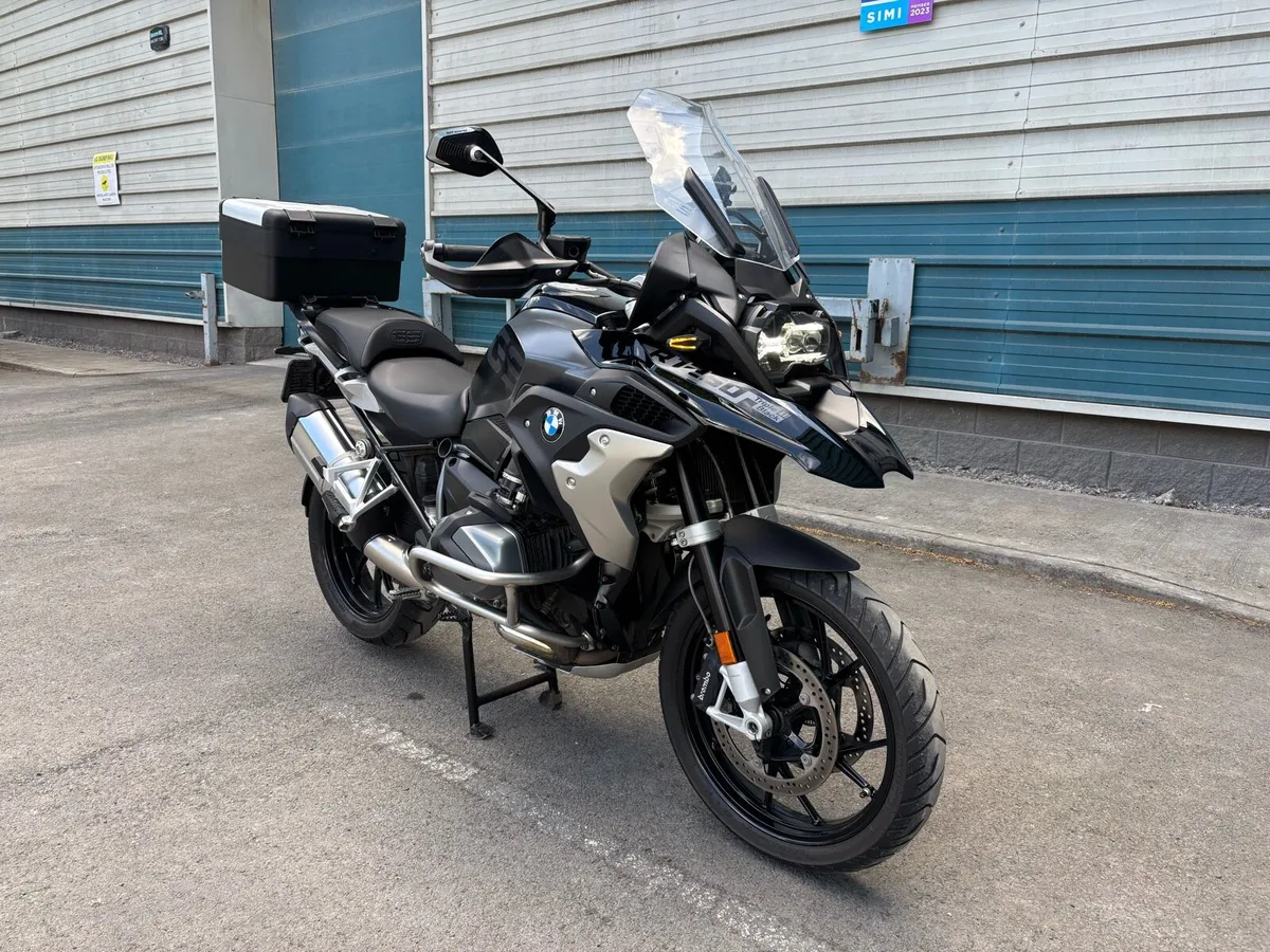 231 BMW R1250 GS TE Low Chassis and Low Seat - Image 4