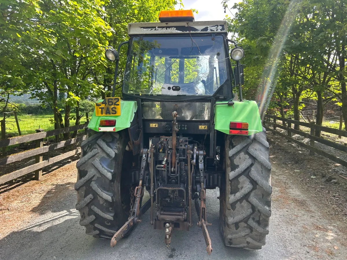 Deutz with loader - Image 4