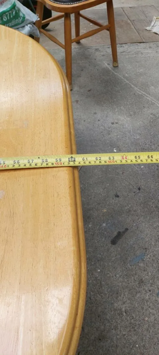 Kitchen table - Image 1