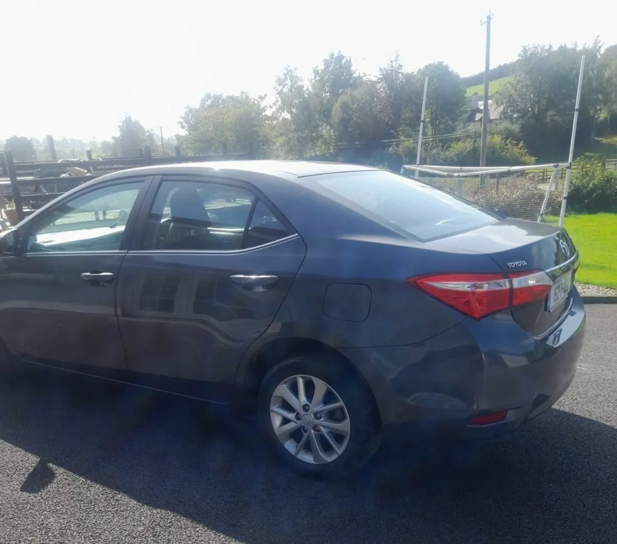 Toyota Corolla – Manual – Diesel  2015 4D - Image 2