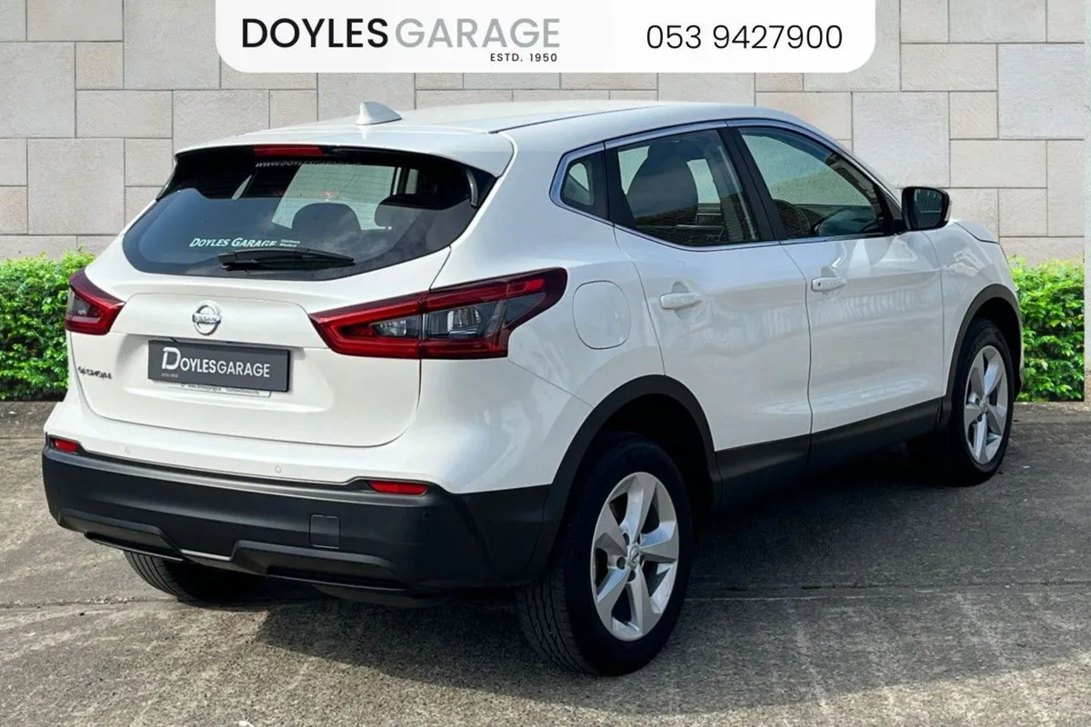 Nissan QASHQAI Acenta Premium 1.5 Diesel - Image 4