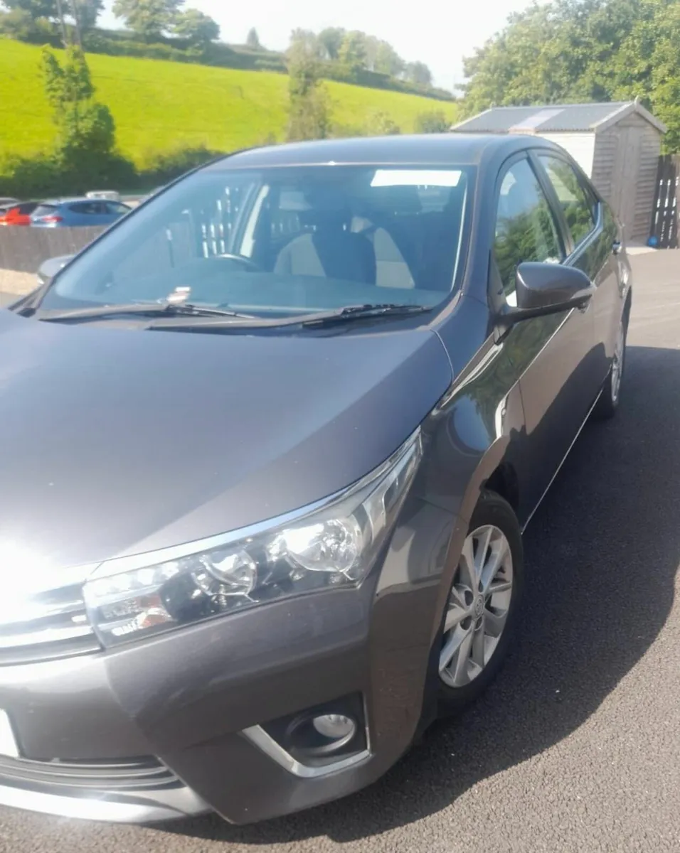 Toyota Corolla – Manual – Diesel  2015 4D - Image 4