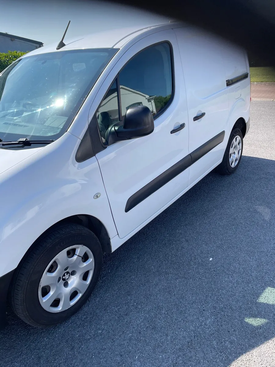 Peugeot partner 850 professional HDI van - Image 2
