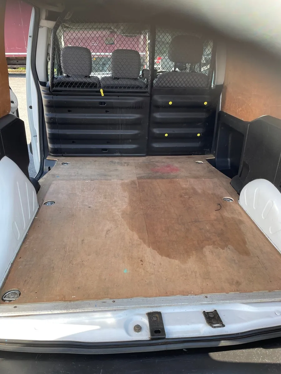 Peugeot partner 850 professional HDI van - Image 4