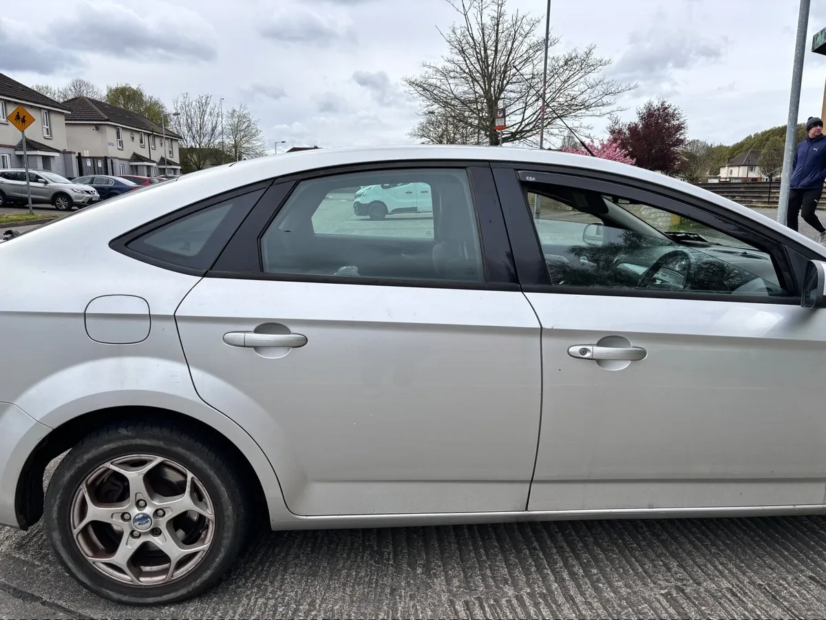 Ford Mondeo 2010 - Image 3