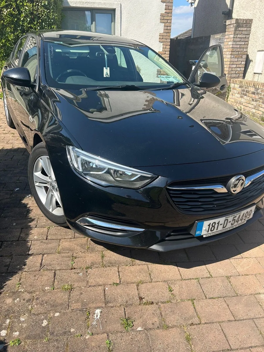Car - Image 1