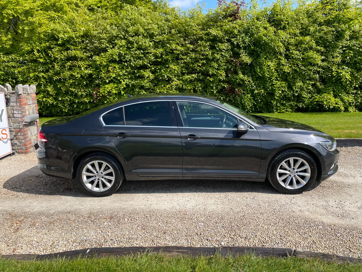 VOLKSWAGEN PASSAT 1.6 TDI COMFORT LINE 120 BHP - Image 4