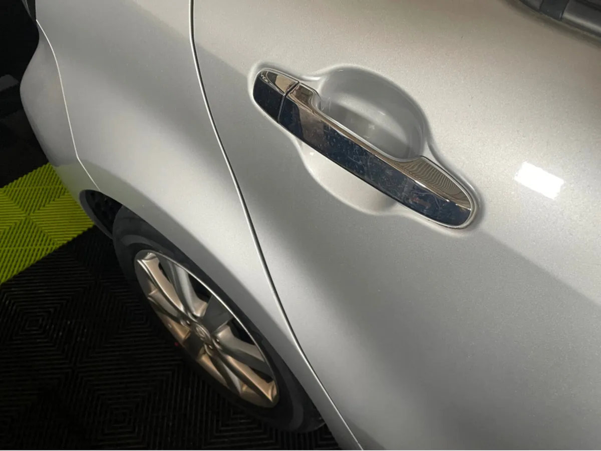 Toyota Aqua // DON'T PLUG IN //DRIVE ON // HYBRID - Image 4