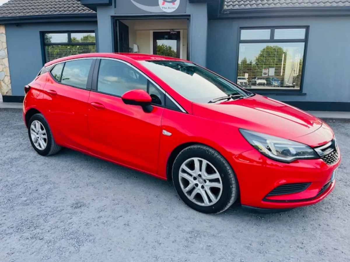 Vauxhall Astra 2016 1.6L Tech Line - Image 2