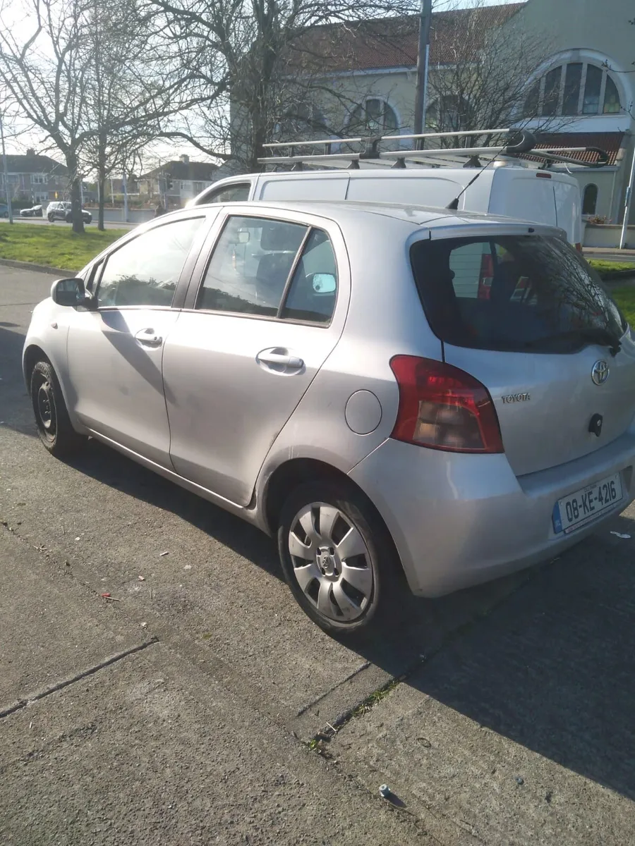 2008Toyota Yaris - Image 2