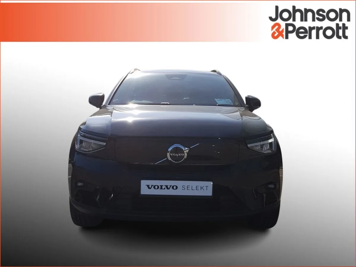 Volvo XC40 231BHP 69 kWh Ultimate (panoramic Sunr - Image 4