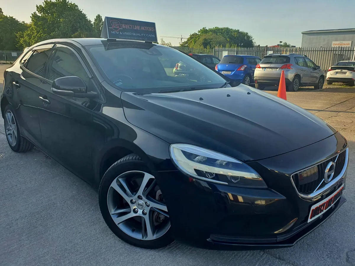 2016 Volvo V40 Black 1.5 T3 Sporty Hatchback - Image 1