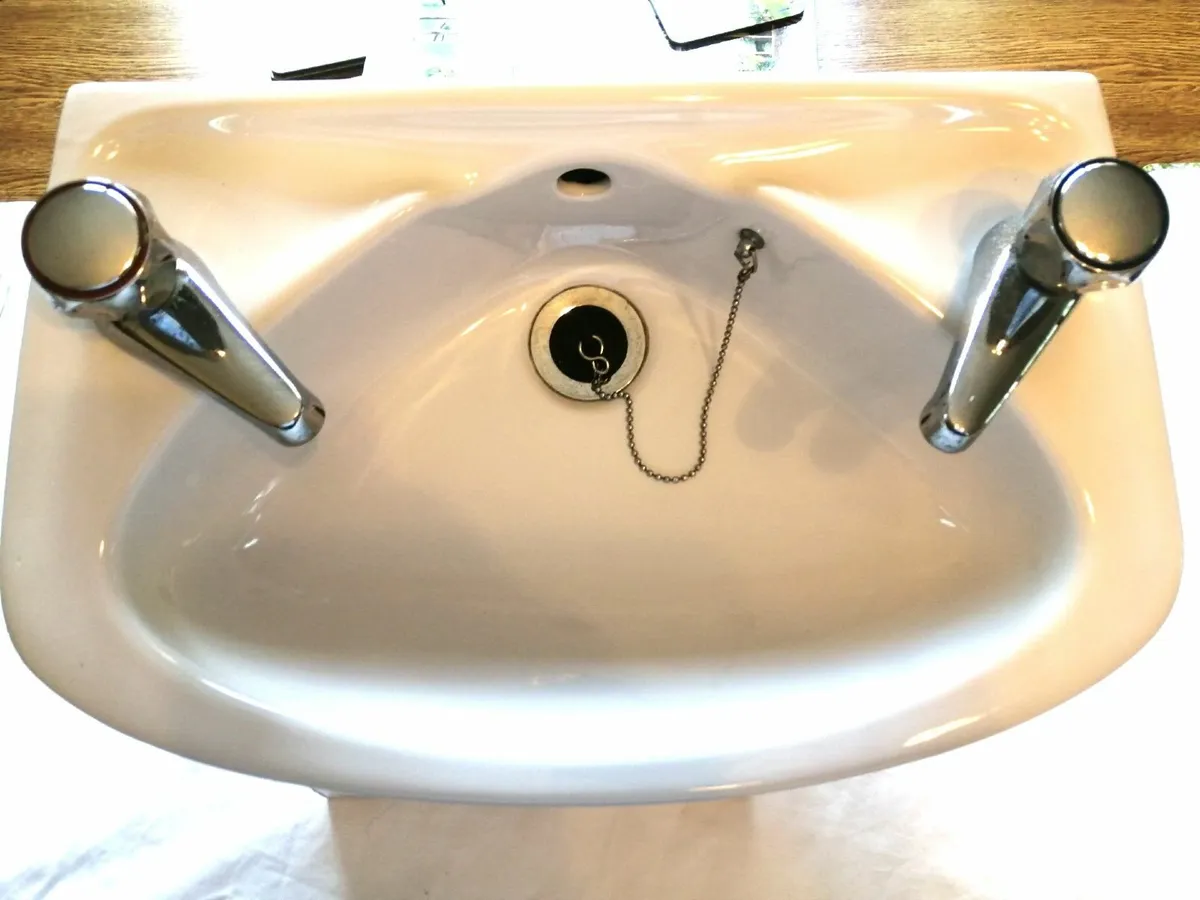 SINK - Image 1