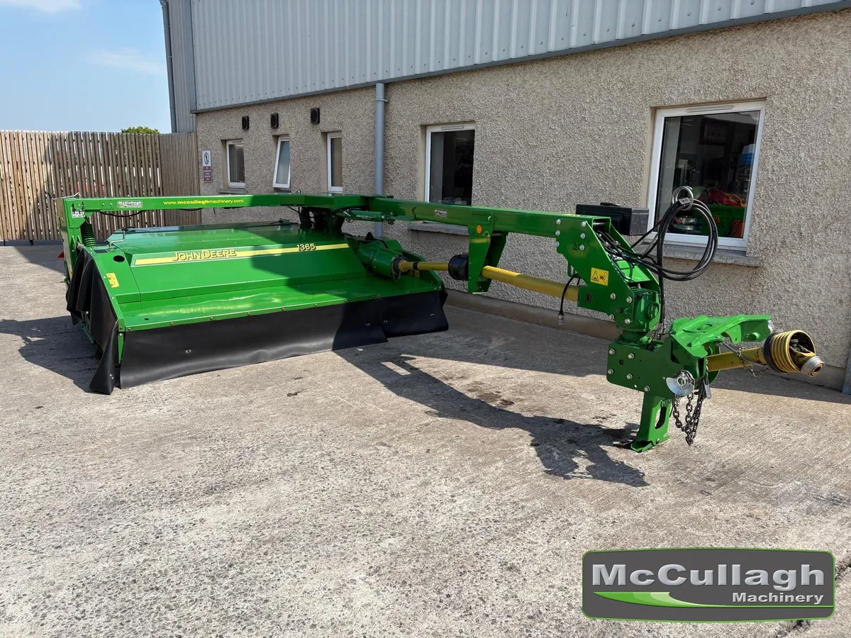 2017 John Deere 1365 10ft Trailed Mower Conditione - Image 1
