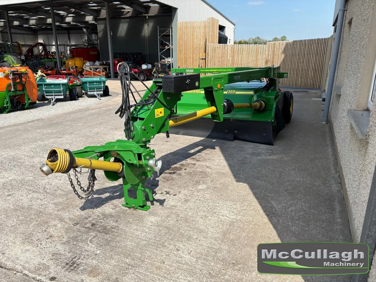 2017 John Deere 1365 10ft Trailed Mower Conditione - Image 3