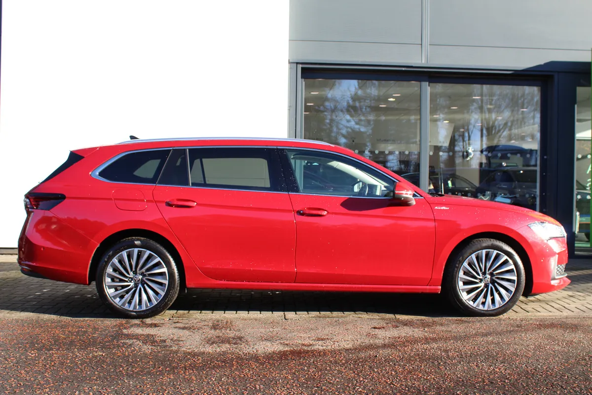 Skoda Superb Estate L&K 2.0 TDi 193PS 4X4 2024 - Image 2