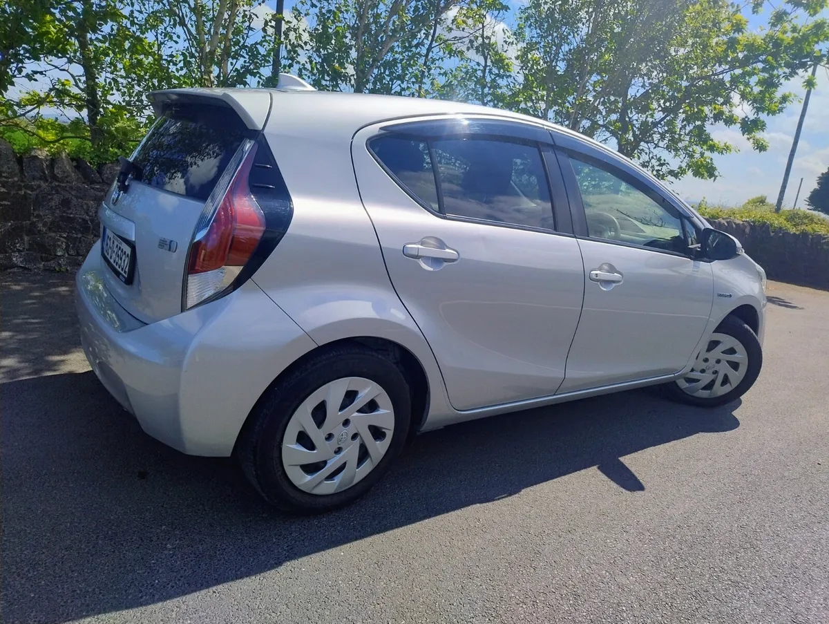 AUTOMATIC TOYOTA AQUA HYBRID~TAX & NCT 08/26=€8450 - Image 4
