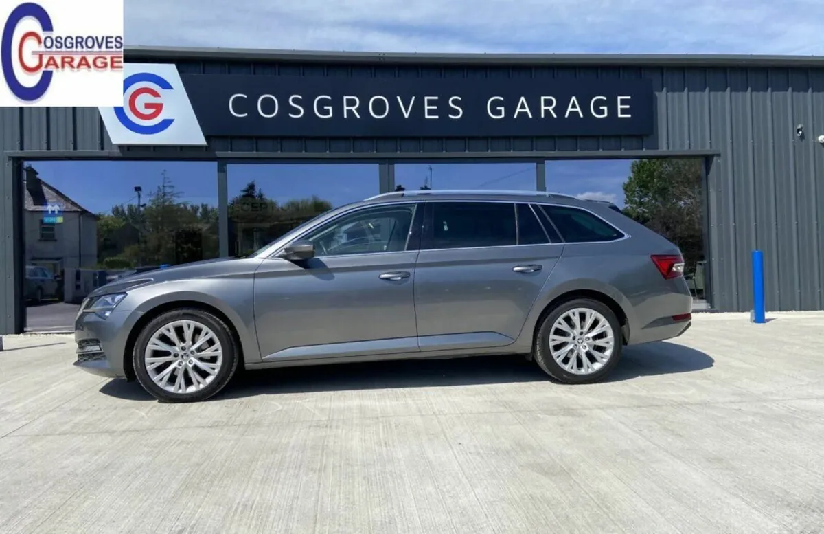 Skoda Superb 2023 - Image 2