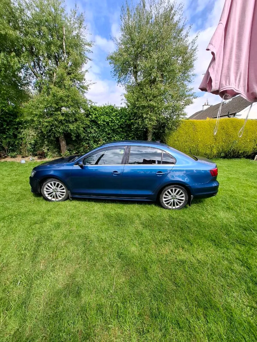 Volswagen jetta - Image 2