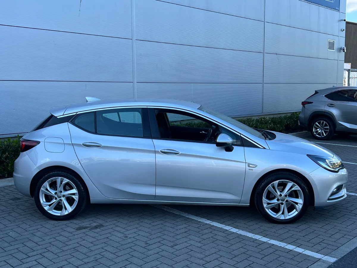 Opel Astra SRi 2018 - Image 3