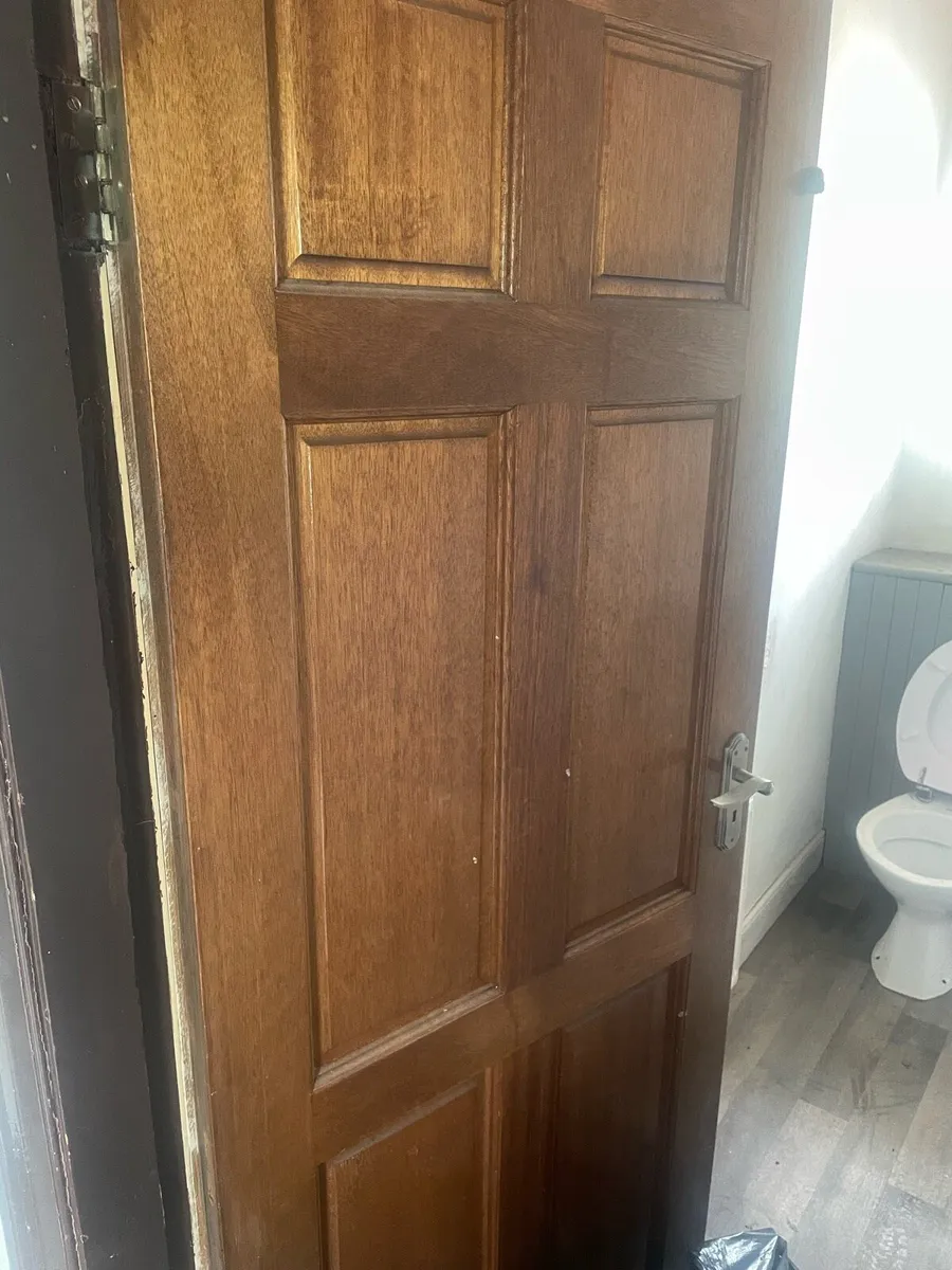 Free doors and oak kitchen doors to take away . - Image 2
