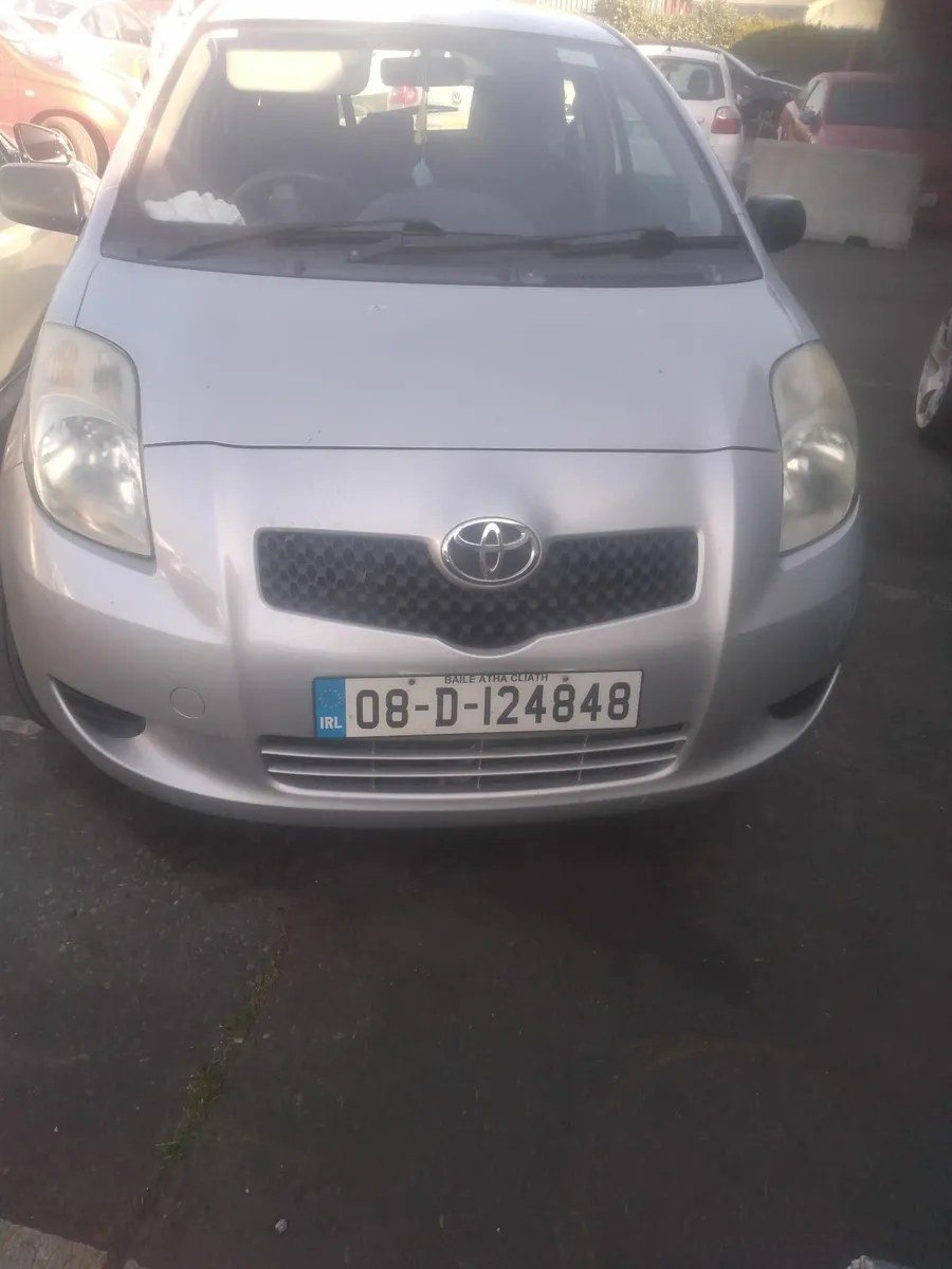 Toyota Yaris 2008 - Image 2