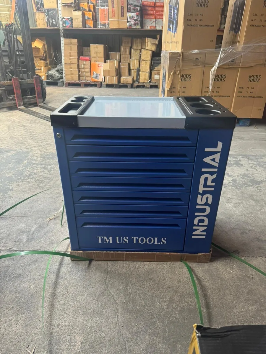 NEW 2025 7 DRAWER TOOL CHEST FULL OF TOOL - Image 2