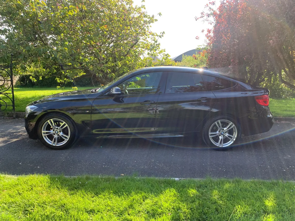 BMW 320d  GT   3-Series 2019 - Image 4