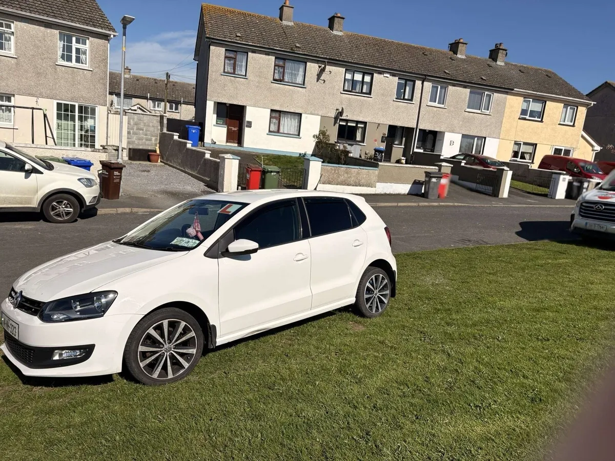 Volkswagen polo - Image 4