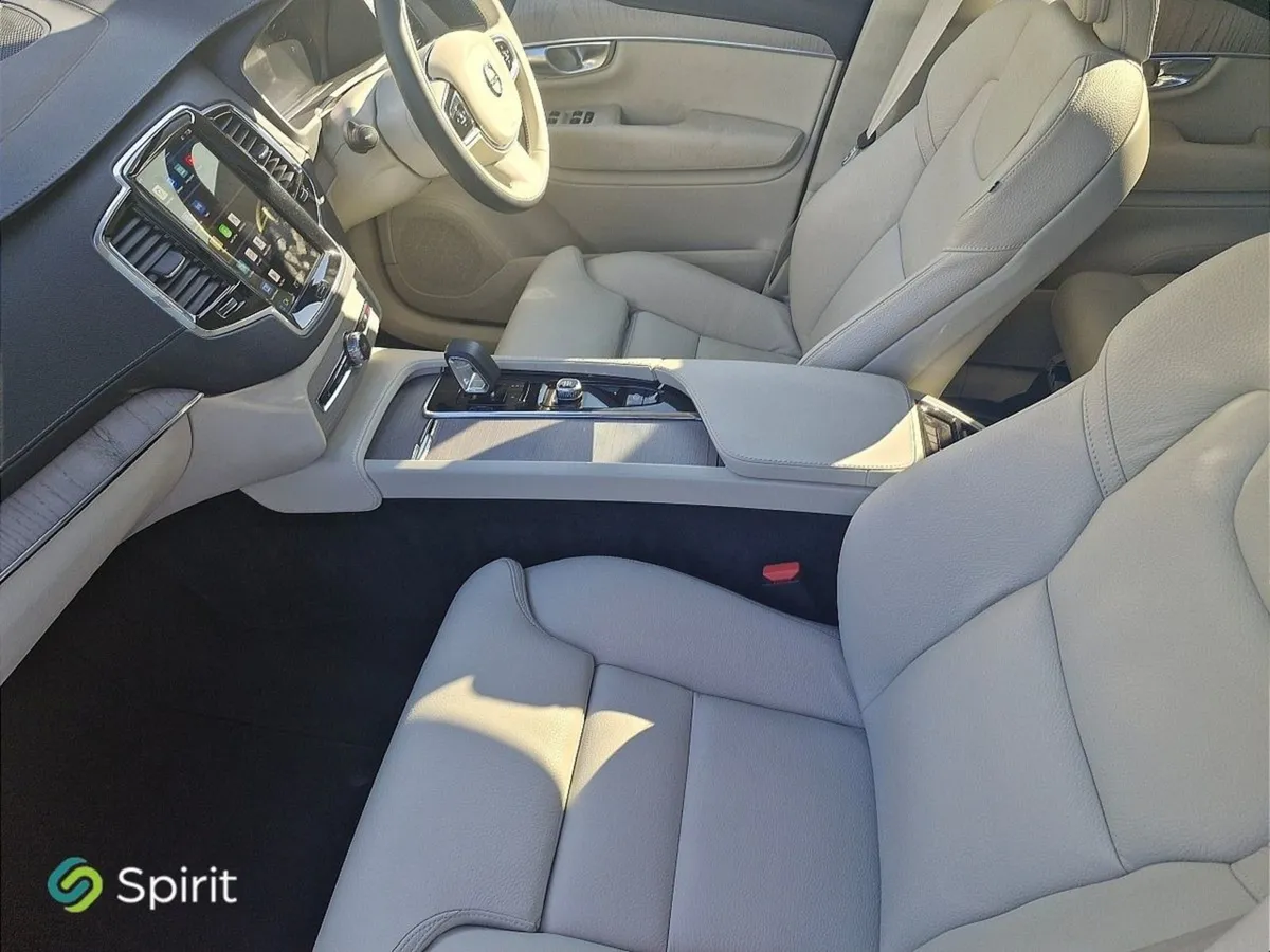 Volvo XC90 Xc90  T8 Plug In Hybrid  AWD Plus (dar - Image 3