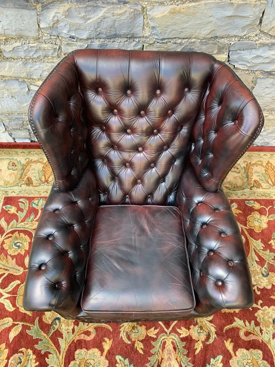 A hide Leather deep button library armchair - Image 3